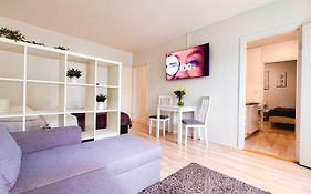 Central 2-Room Apartment In Oulu, Parking